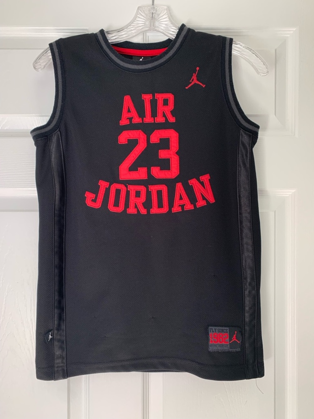 Jordan Boys Black Red Air 23 Basketball Jersey Sleeveless Mesh Top Size L 12-13Y